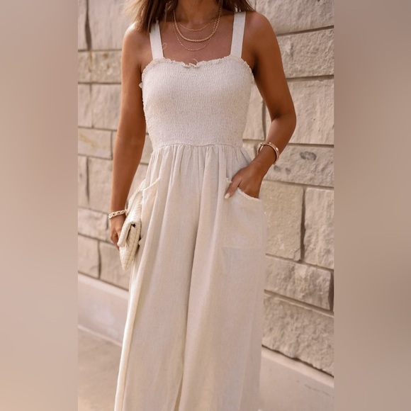 NWOT Umgee Smocked Linen Blend Jumpsuit in Oatmeal Size S all seasons - Picture 9 of 9